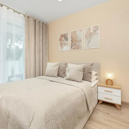 Stylowe Z Parkingiem I Balkonem W Kolobrzegu By Renters Kołobrzeg