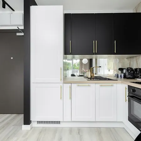 Apartman Stylowe Z Parkingiem I Balkonem W Kolobrzegu By Renters *