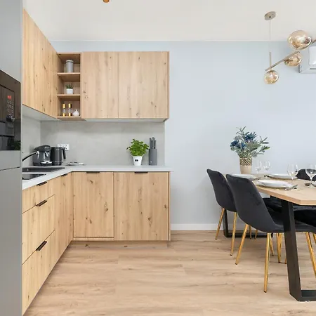 Stylowe Z Parkingiem I Balkonem W Kolobrzegu By Renters Kolberg