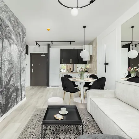 Stylowe Z Parkingiem I Balkonem W Kolobrzegu By Renters 科沃布热格